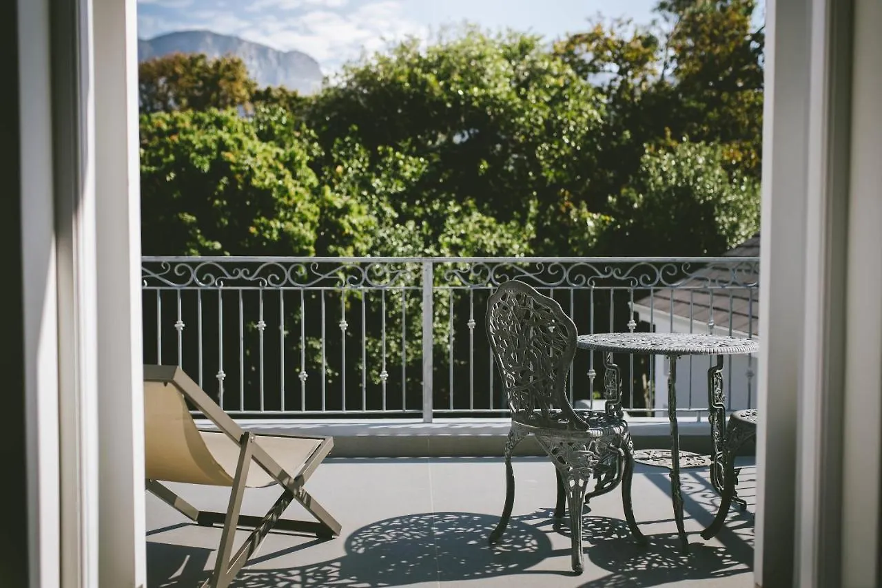 The Victorian Goose (Adults Only) Bed & Breakfast Cape Town